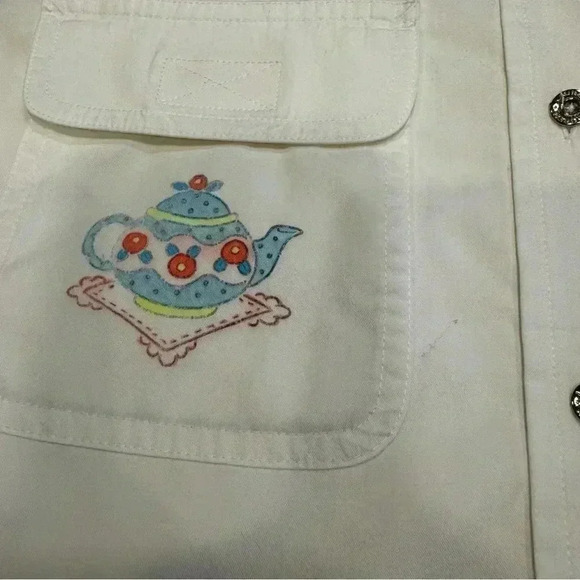 RARE Lauren Ralph Lauren Women’s White Button Up Shirt W/ Tea Pot Embroidery S - Picture 3 of 13
